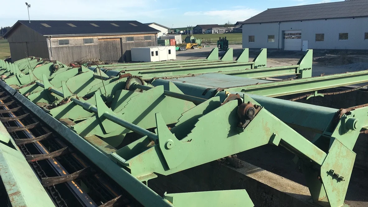 Rundholzplatz - Bild 4